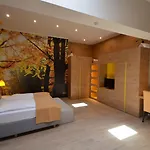 Emonec 3* Ljubljana