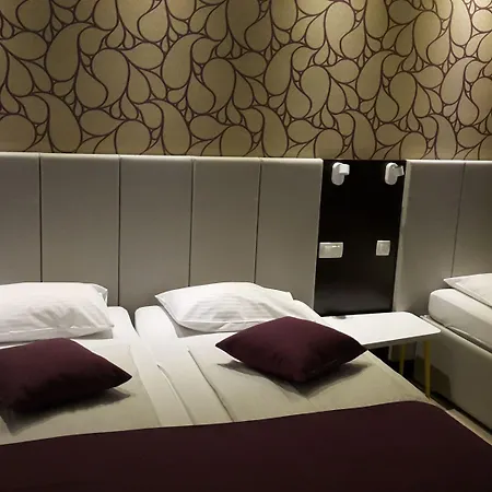 Hotell Emonec