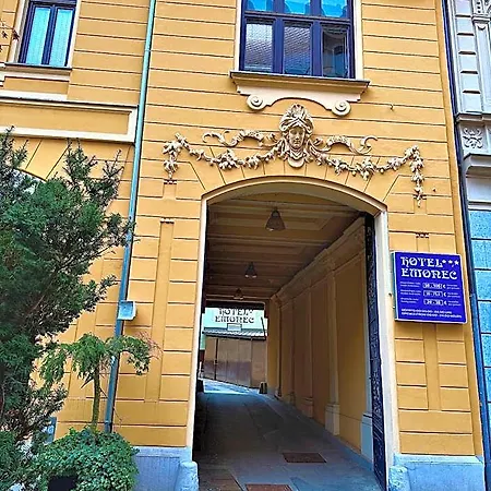 Emonec Hotel