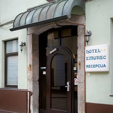 Emonec Ξενοδοχείο 3*