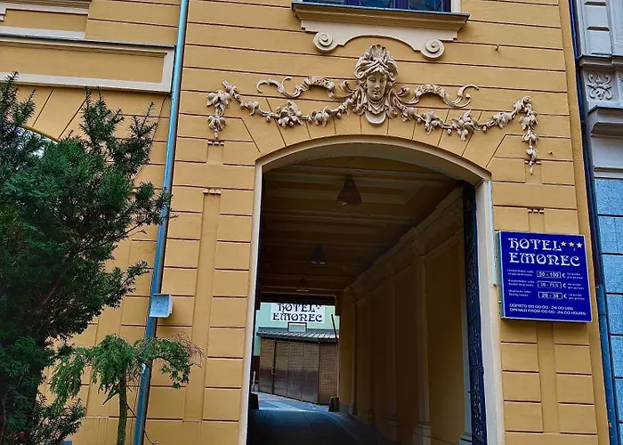 Hotell Emonec