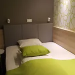 فندق إمونيك 3*